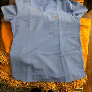 Figs Men's Sky Blue V-Neck Short Sleeve Tee